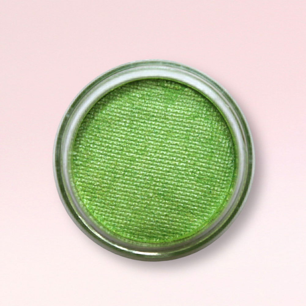 Fashion Faceoff Cake Liner